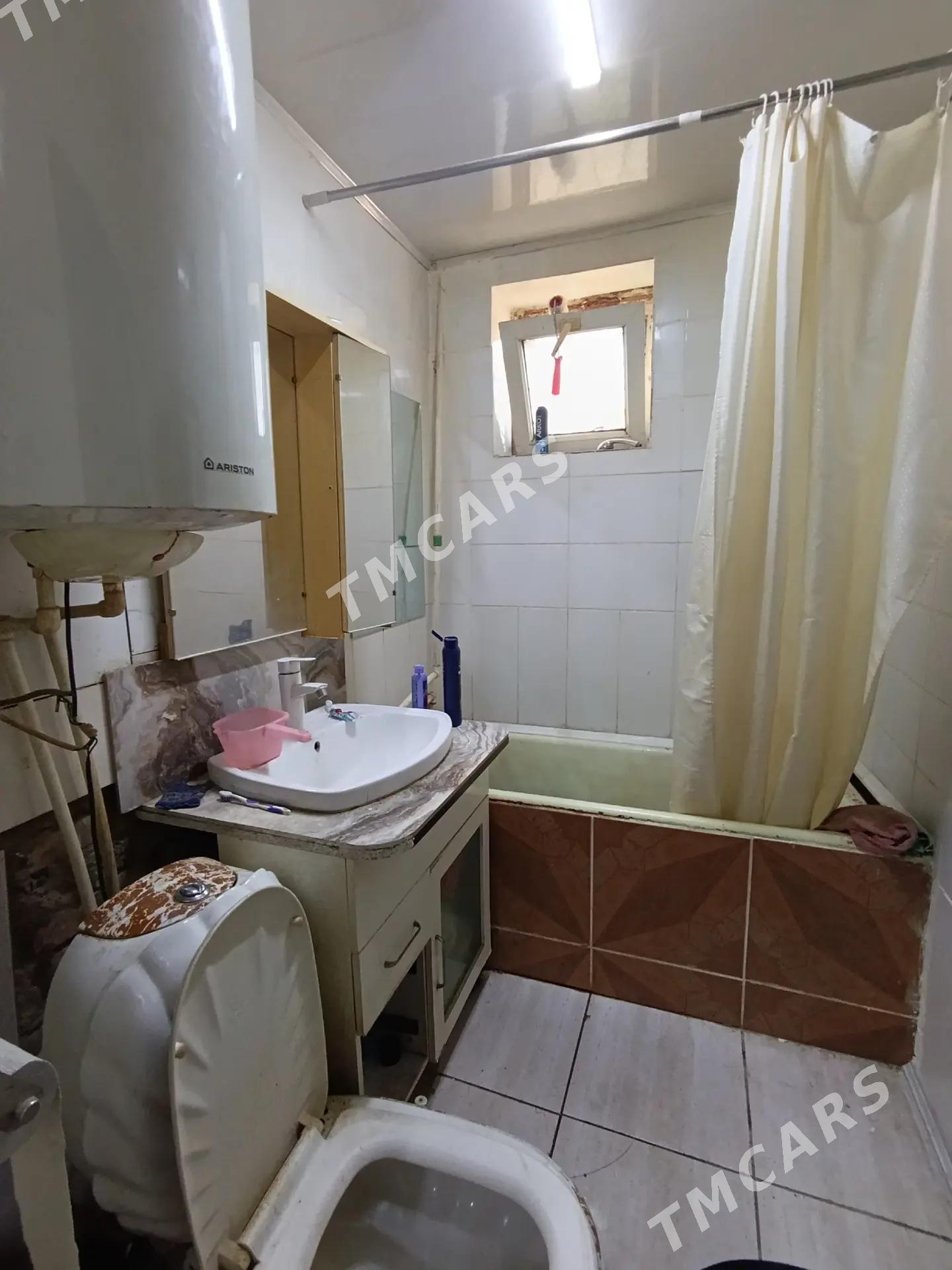 ПРОДАЖА КВАРТИРЫ 30 МИК 1 ЭТАЖ 3 КОМ - Aşgabat - img 2