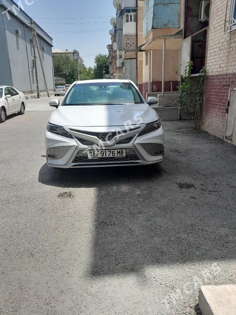 Toyota Camry 2022 - 300 000 TMT - Мары - img 3
