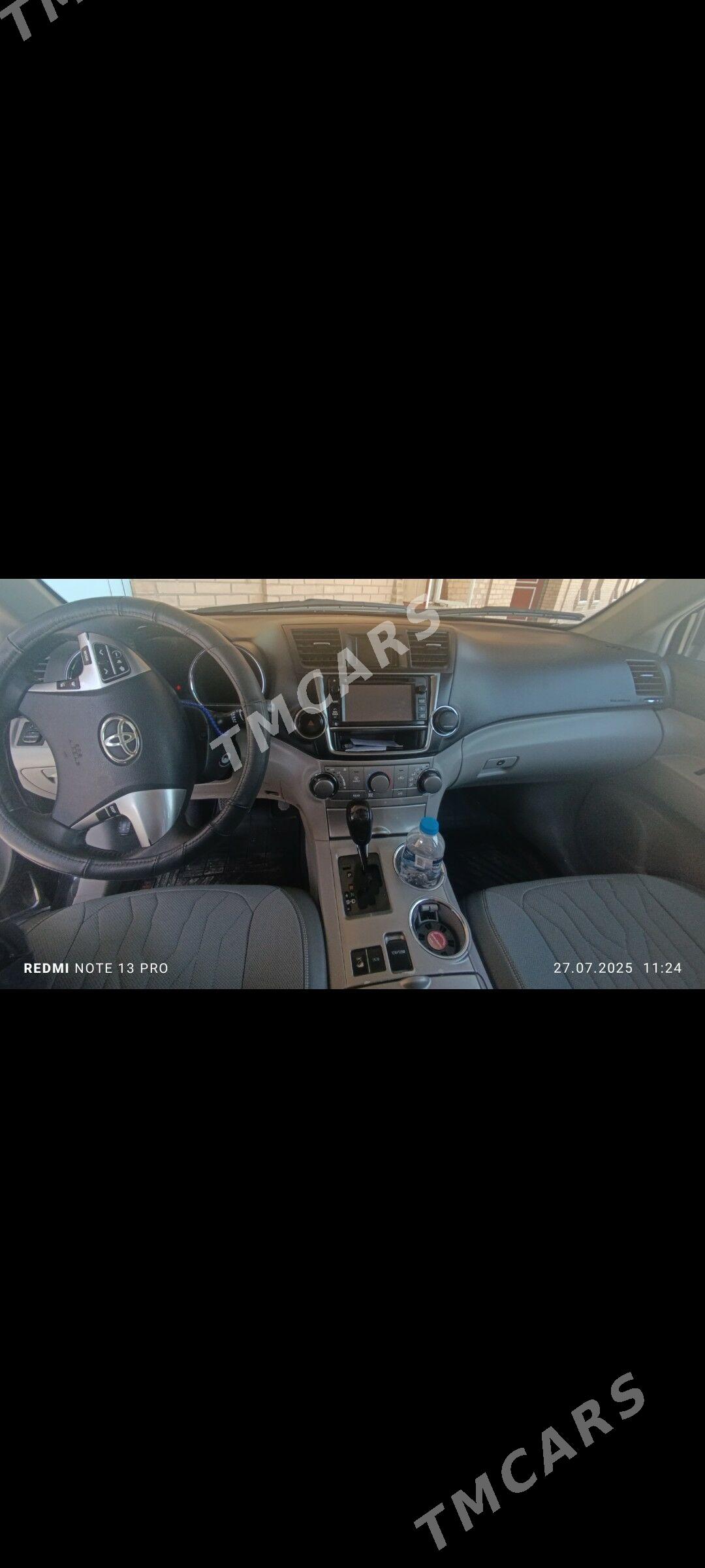 Toyota Highlander 2013 - 313 000 TMT - Туркменабат - img 2