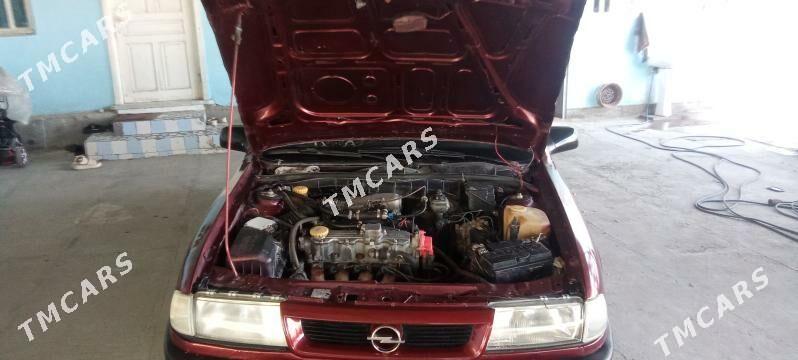 Opel Vectra 1989 - 25 000 TMT - Чарджоу - img 8