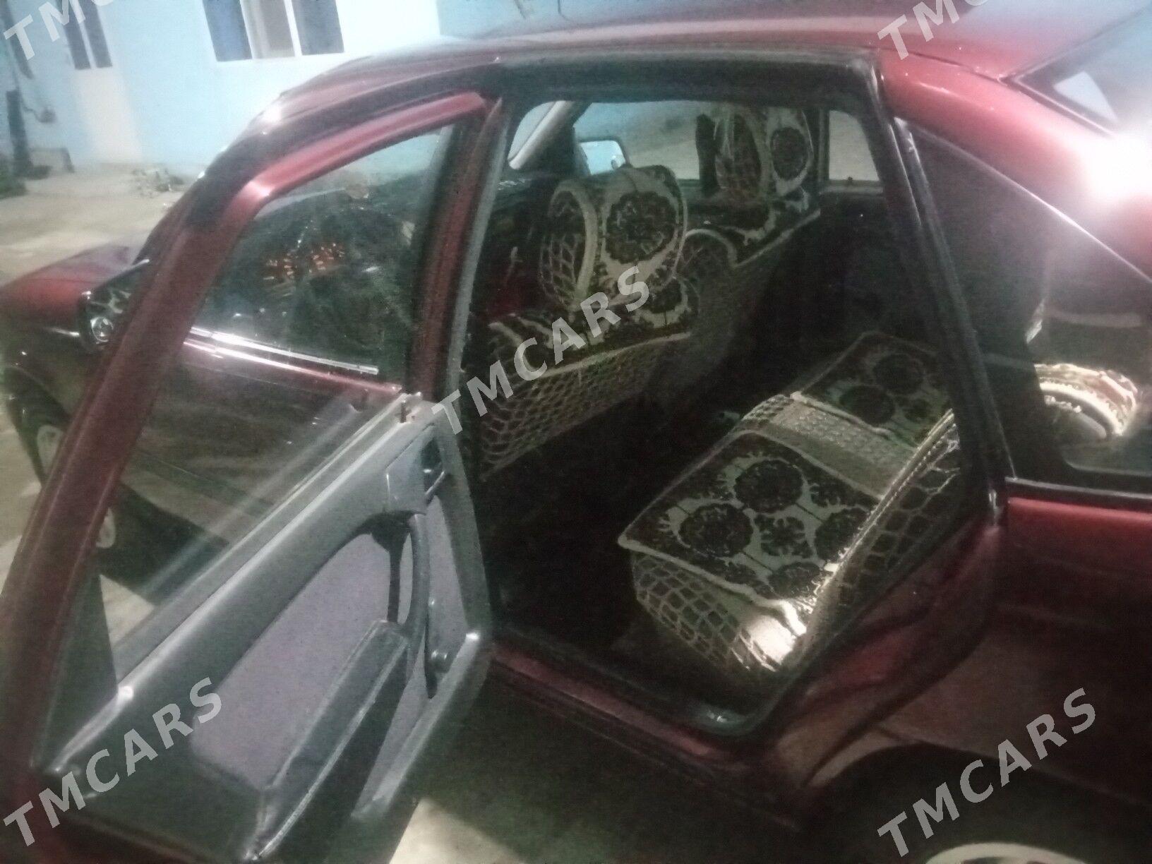 Opel Vectra 1989 - 25 000 TMT - Чарджоу - img 3