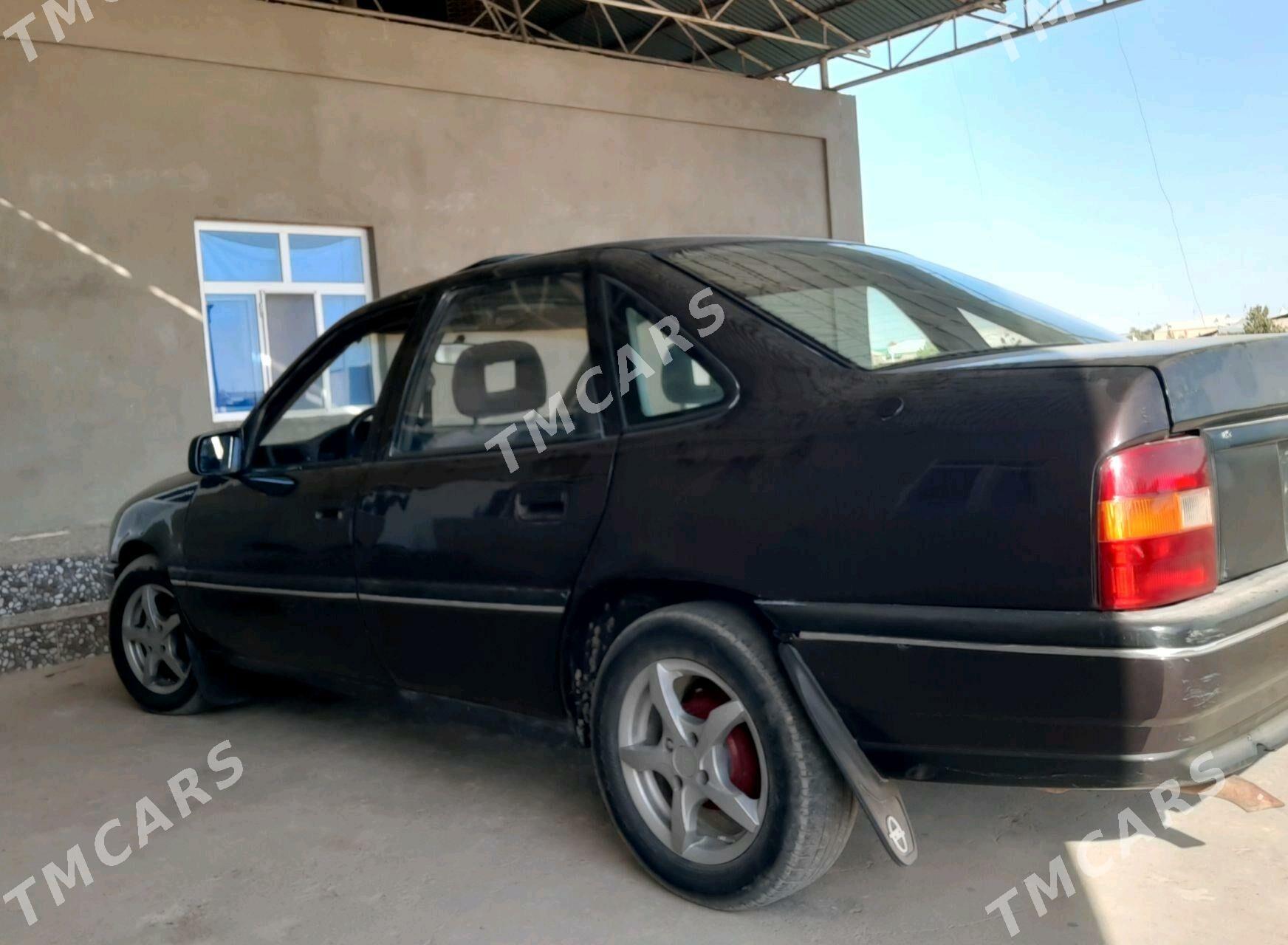 Opel Vectra 1991 - 26 000 TMT - Мары - img 3