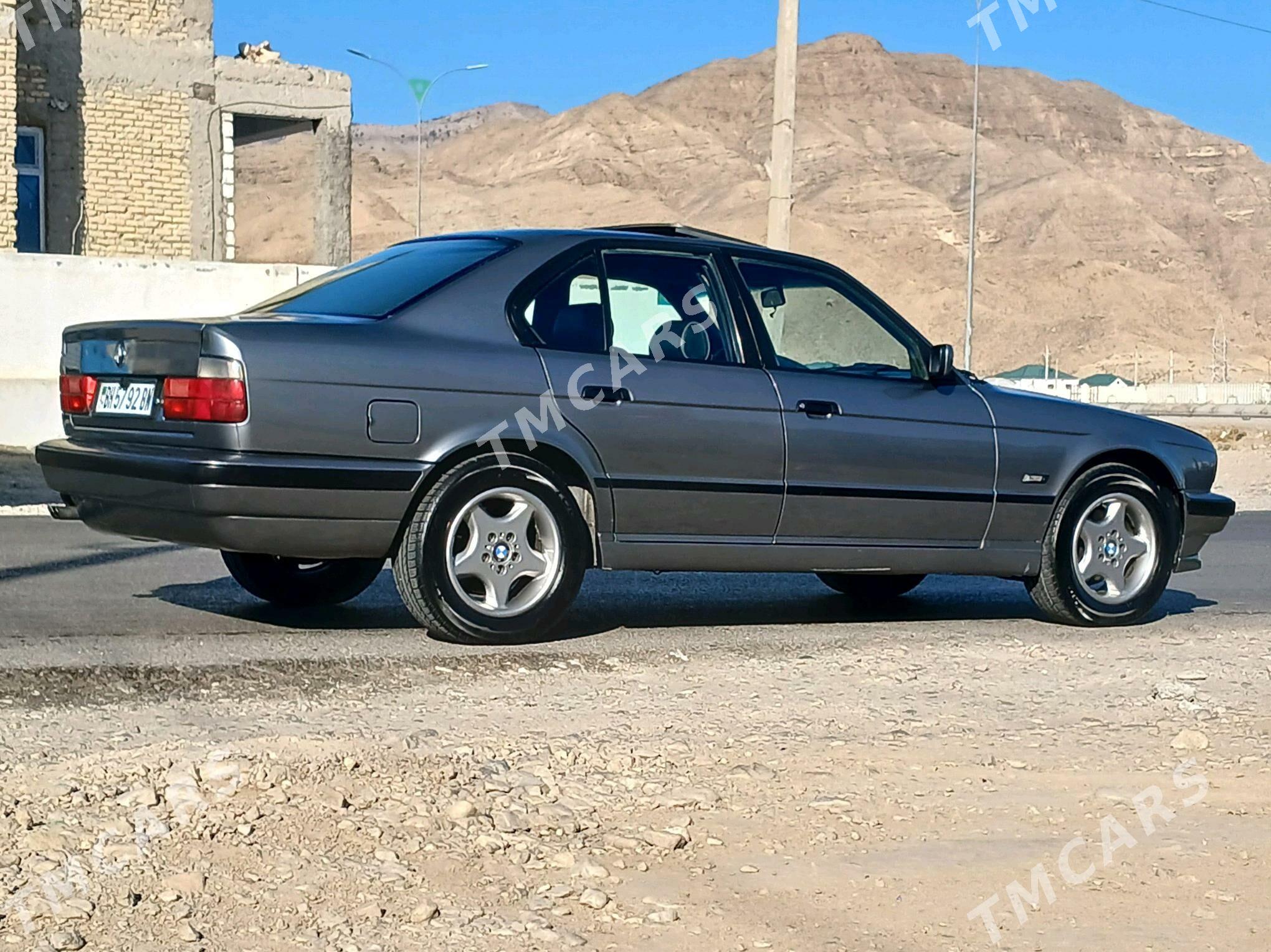 BMW 525 1995 - 80 000 TMT - Балканабат - img 2