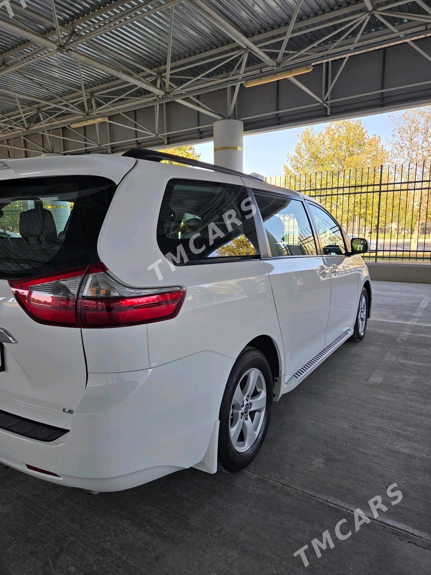 Toyota Sienna 2019 - 410 000 TMT - Ашхабад - img 5
