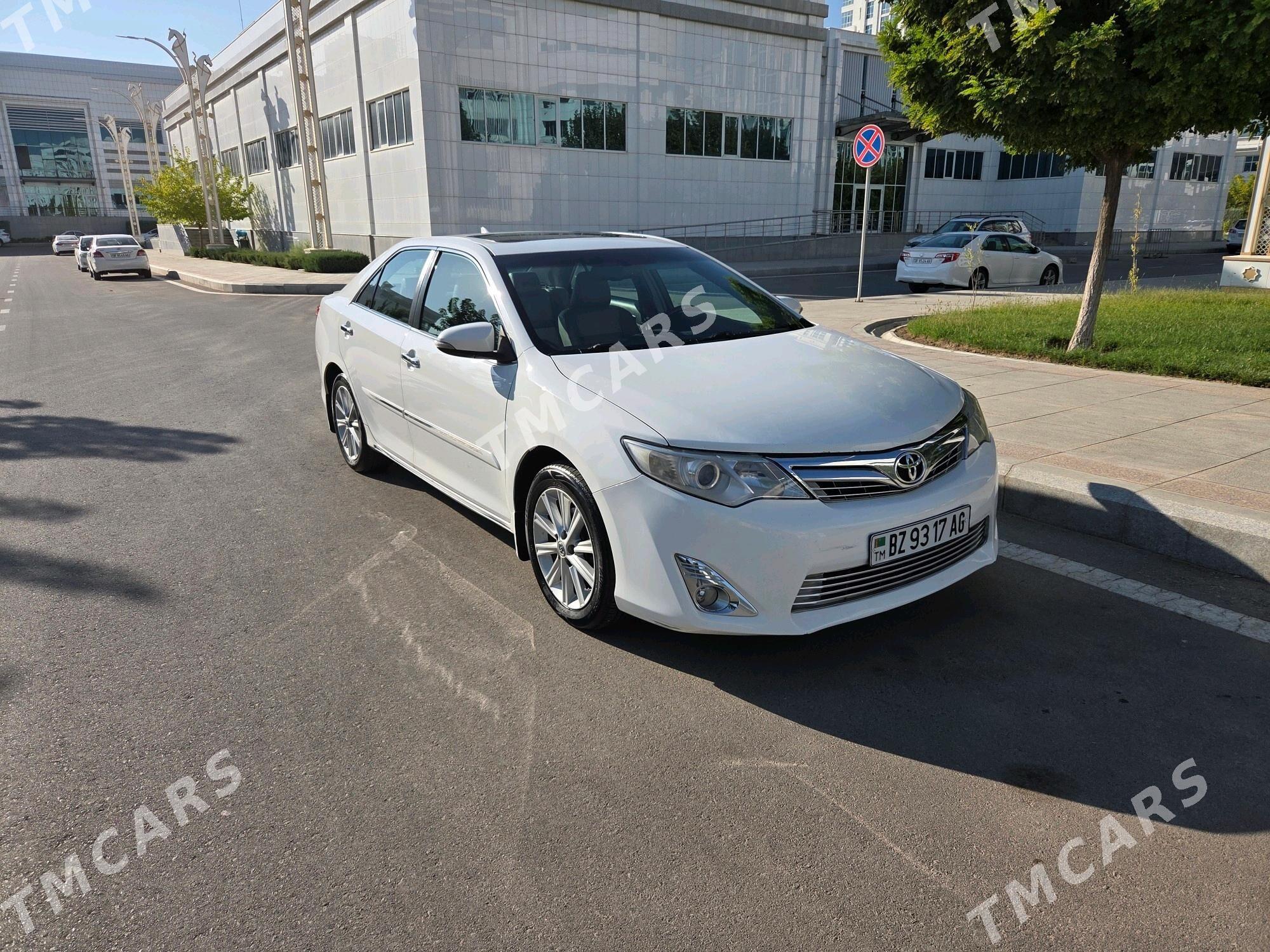 Toyota Camry 2011 - 250 000 TMT - 1 mkr - img 4