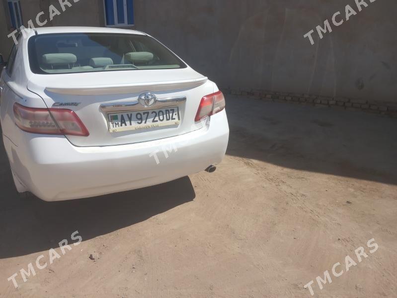 Toyota Camry 2009 - 150 000 TMT - Гурбансолтан Едже - img 3
