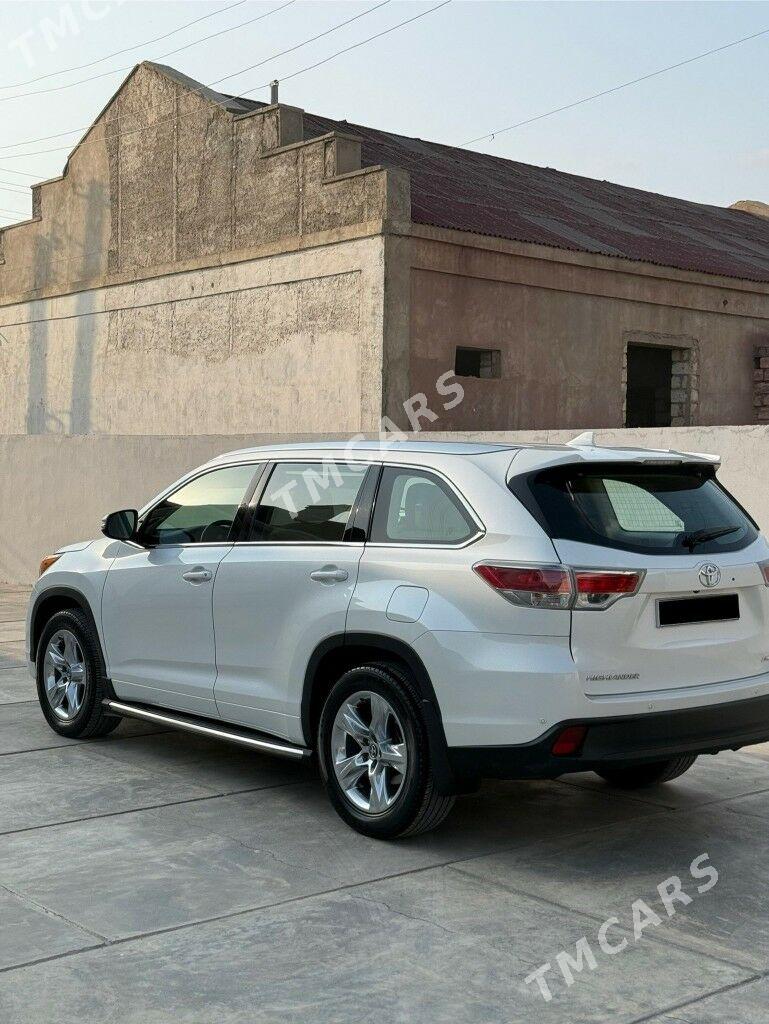 Toyota Highlander 2016 - 440 000 TMT - Балканабат - img 6
