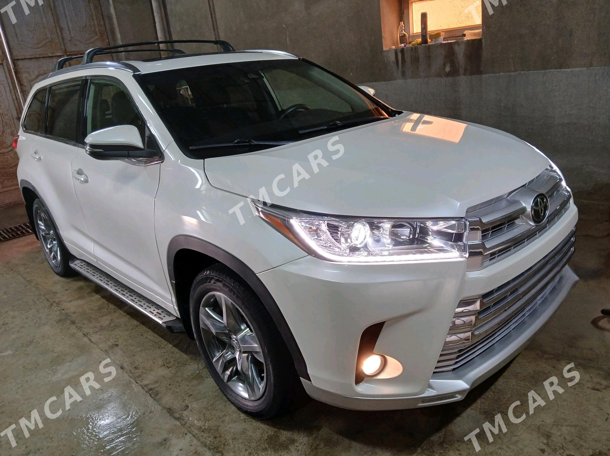 Toyota Highlander 2018 - 400 000 TMT - Гурбансолтан Едже - img 4