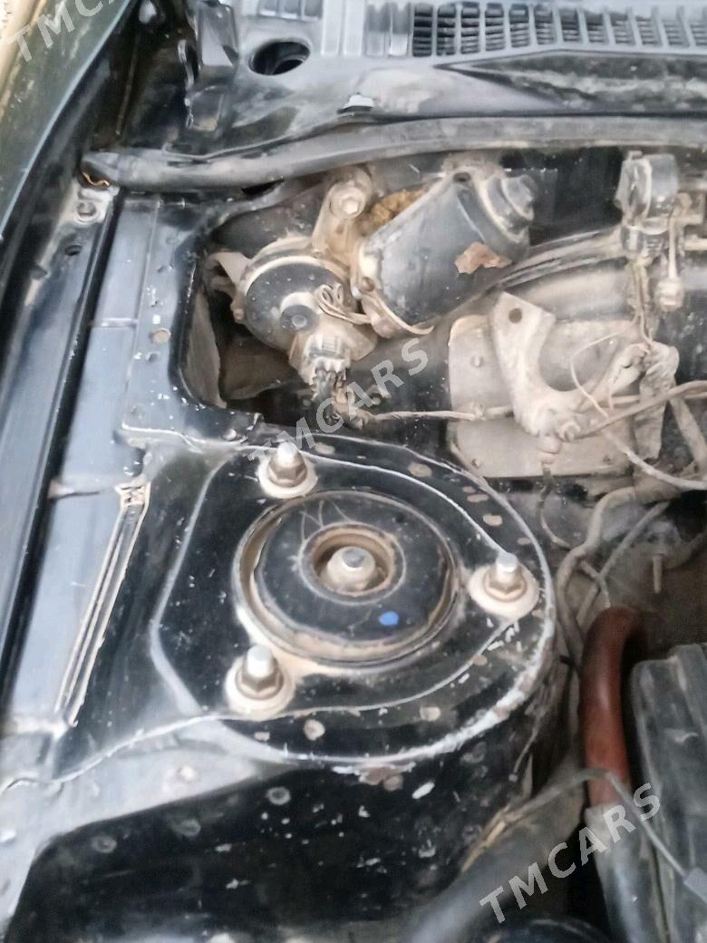 Toyota Carina 1995 - 45 000 TMT - Акдепе - img 7