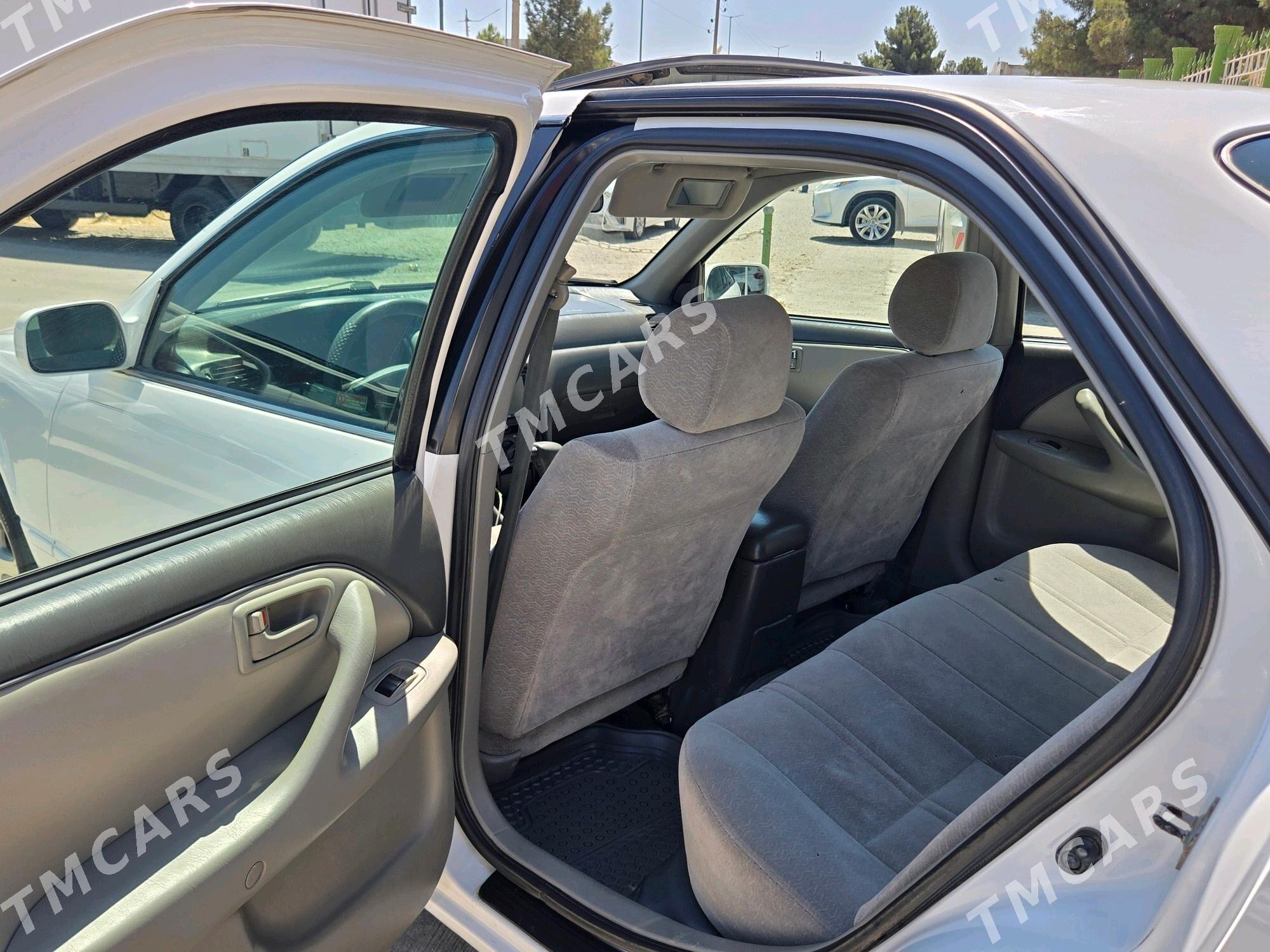 Toyota Camry 1997 - 140 000 TMT - Мары - img 2