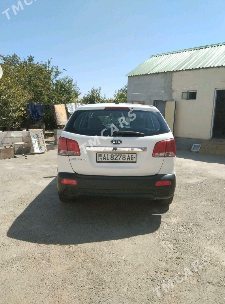 Kia Sorento 2010 - 155 000 TMT - Ашхабад - img 2