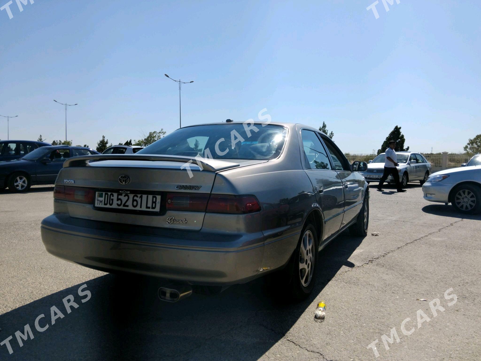 Toyota Camry 1998 - 120 000 TMT - Сакар - img 5