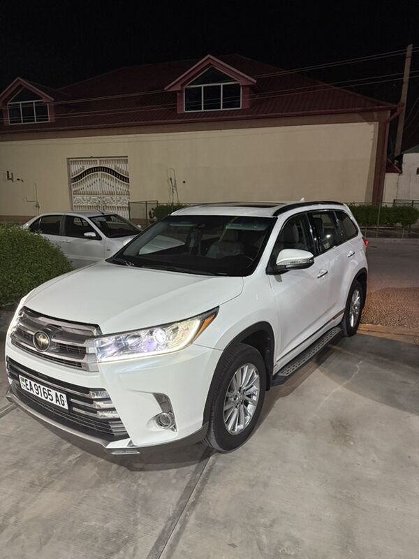 Toyota Highlander 2018 - 450 000 TMT - Aşgabat - img 5
