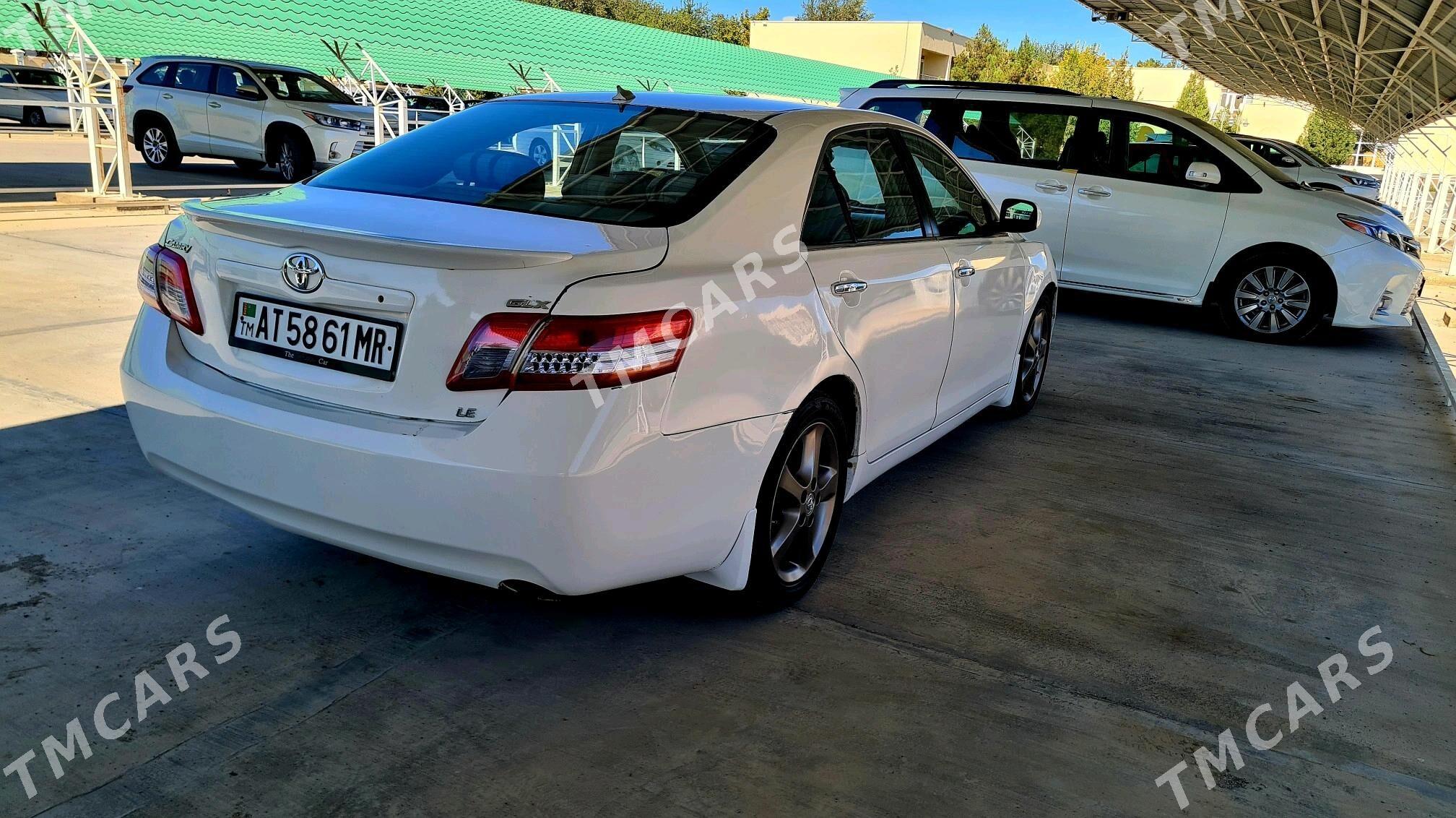 Toyota Camry 2010 - 139 000 TMT - Baýramaly - img 4
