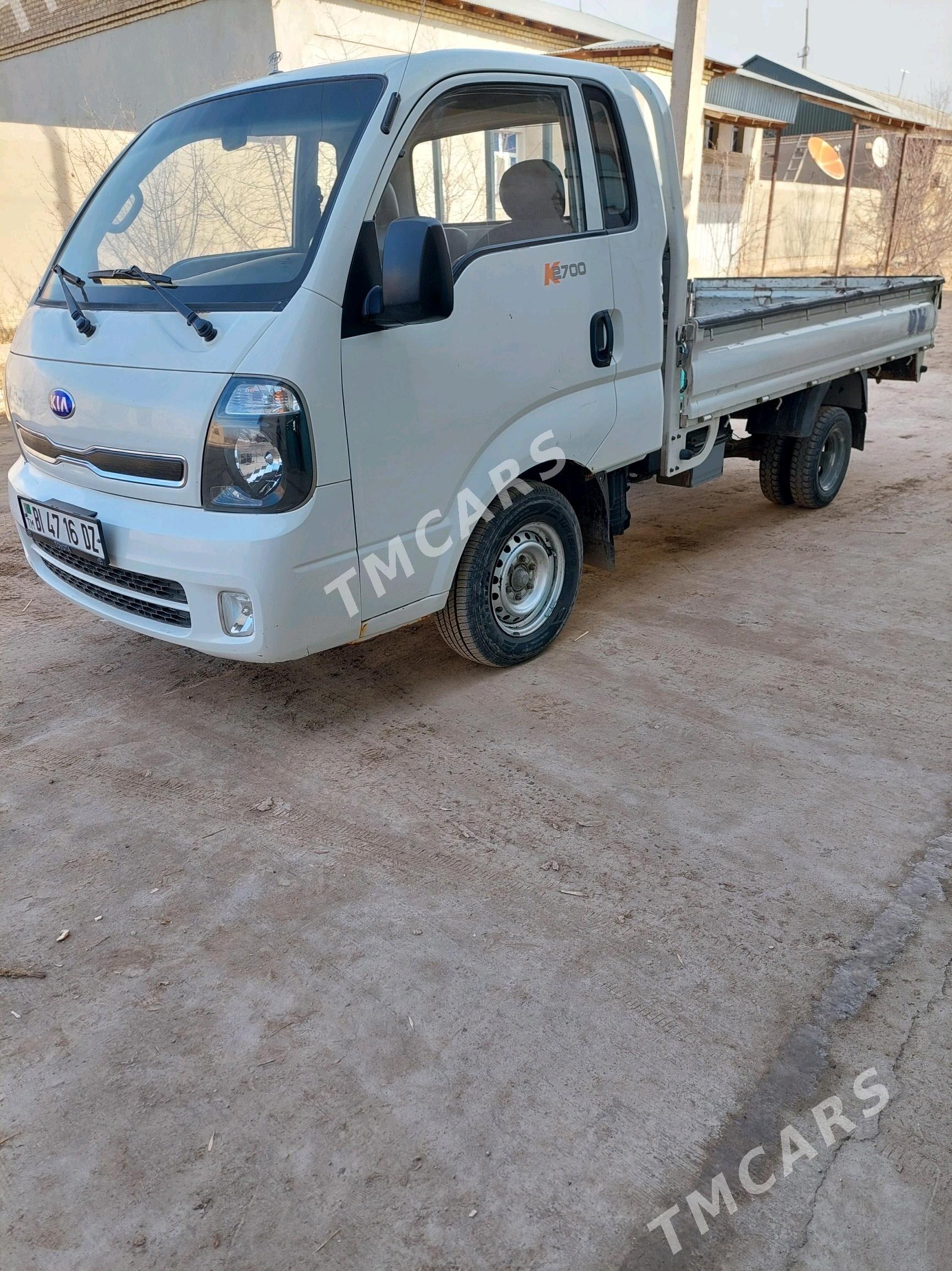 Kia Bongo 2014 - 185 000 TMT - Кёнеургенч - img 3