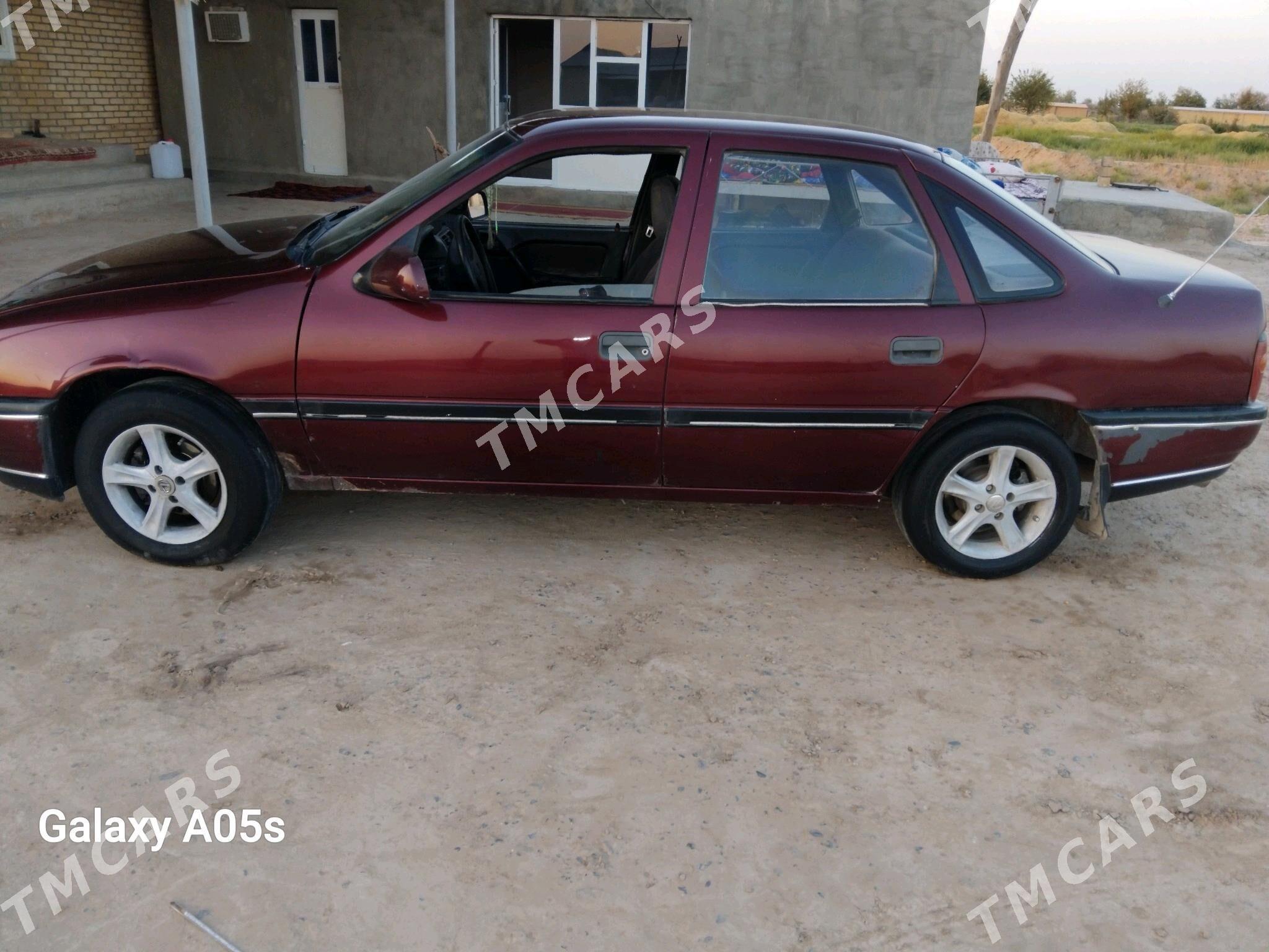 Opel Vectra 1989 - 23 000 TMT - Baýramaly - img 2