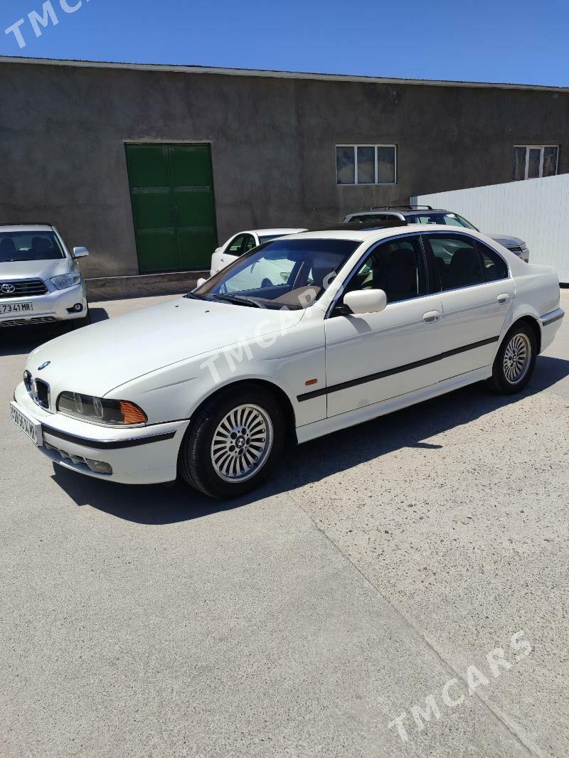 BMW 528 1998 - 110 000 TMT - Mary - img 3