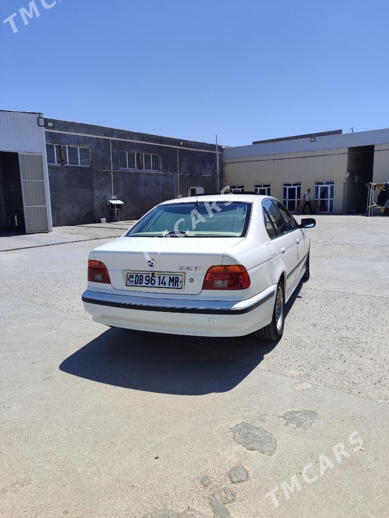 BMW 528 1998 - 110 000 TMT - Mary - img 4