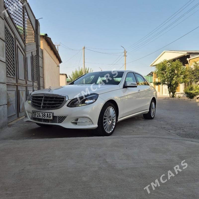 Mercedes-Benz E300 2014 - 440 000 TMT - Бузмеин - img 2