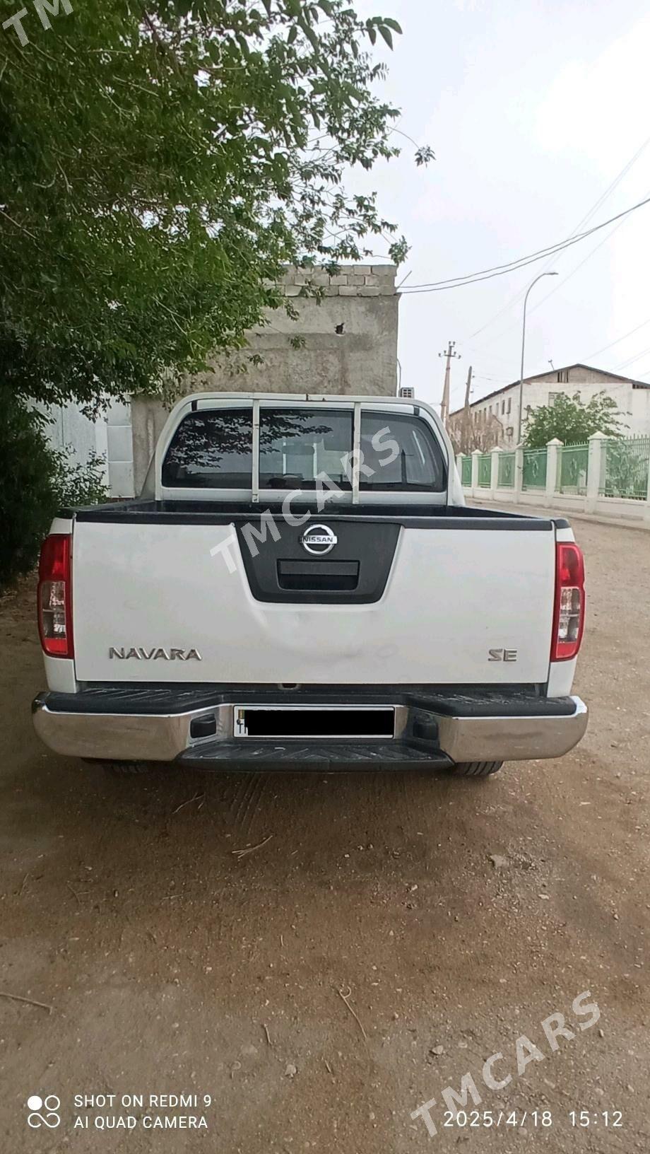 Nissan Navara 2014 - 170 000 TMT - Балканабат - img 2