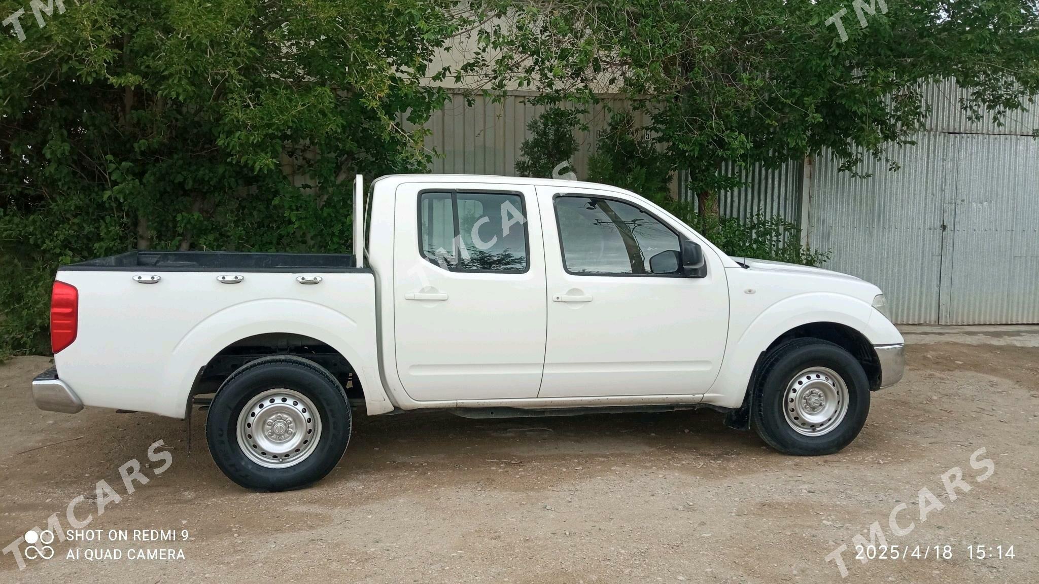 Nissan Navara 2014 - 170 000 TMT - Балканабат - img 3