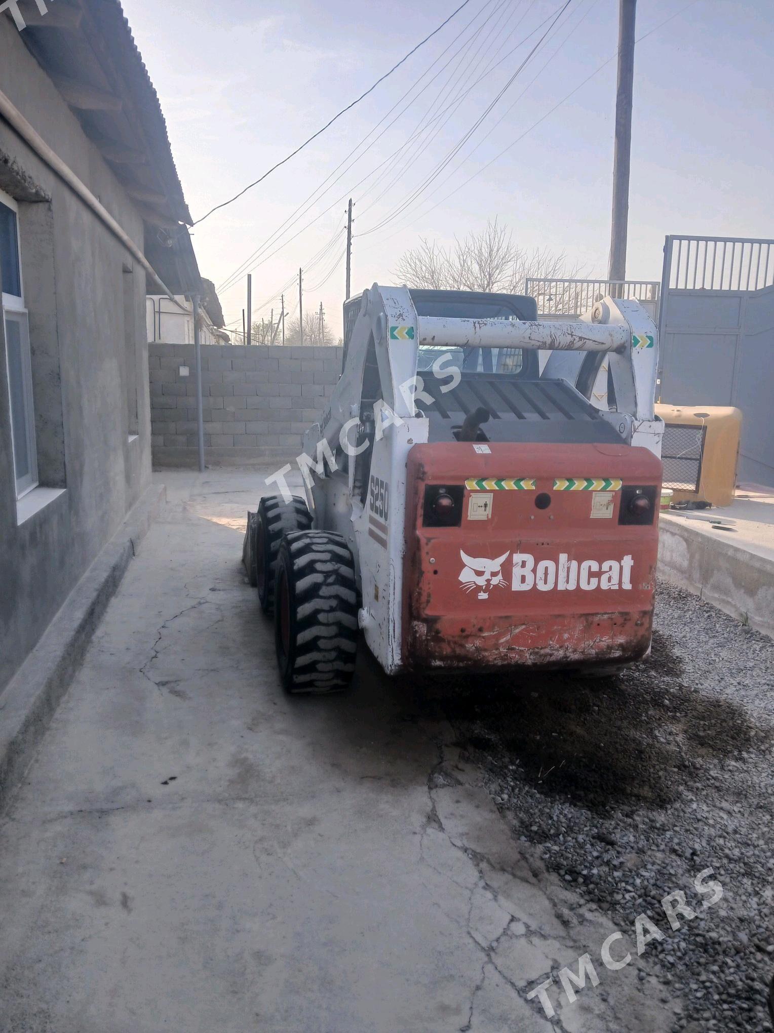 Bobcat S250 2007 - 220 000 TMT - Яшлык - img 3