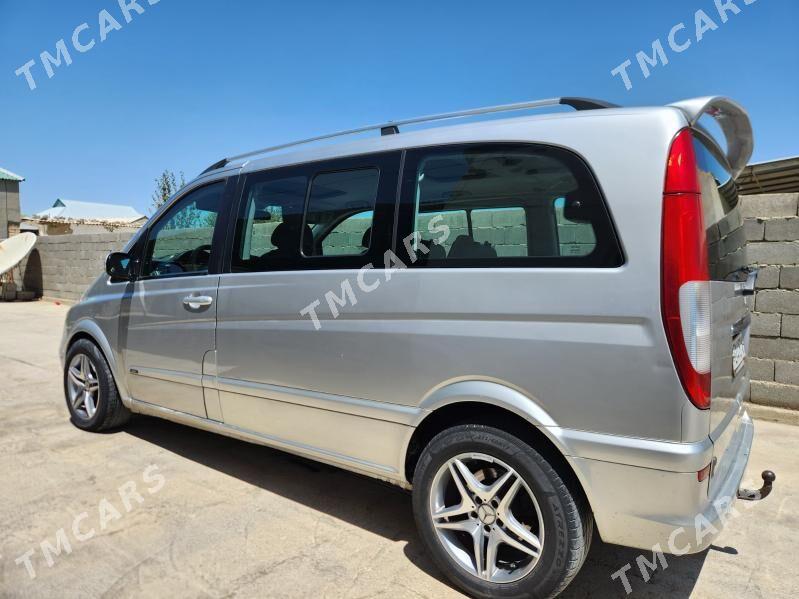 Mercedes-Benz Viano 2004 - 200 000 TMT - Бахарден - img 5