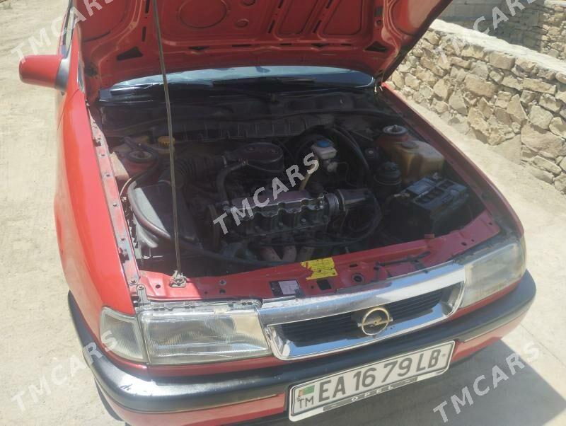 Opel Vectra 1990 - 26 000 TMT - Койтендаг - img 7