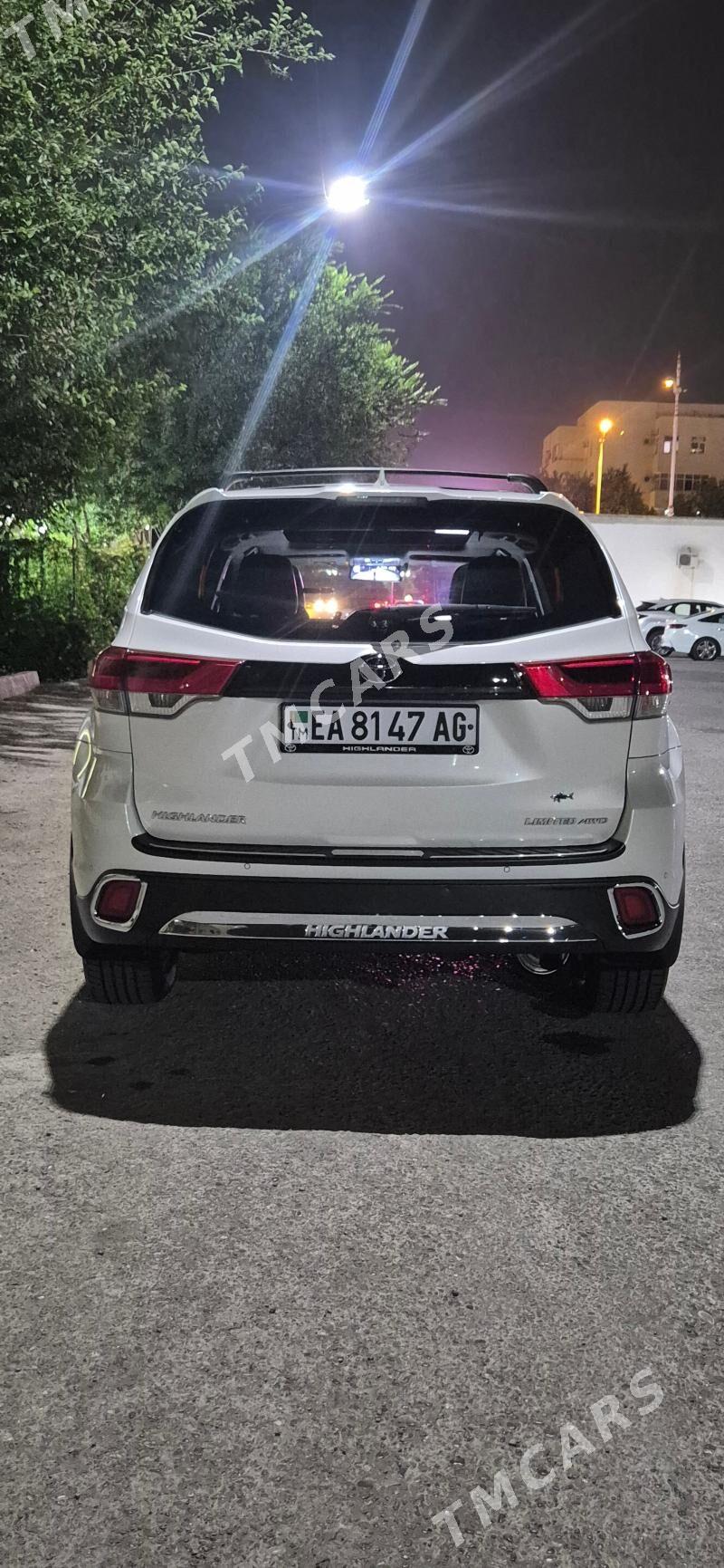 Toyota Highlander 2017 - 568 000 TMT - Ашхабад - img 3
