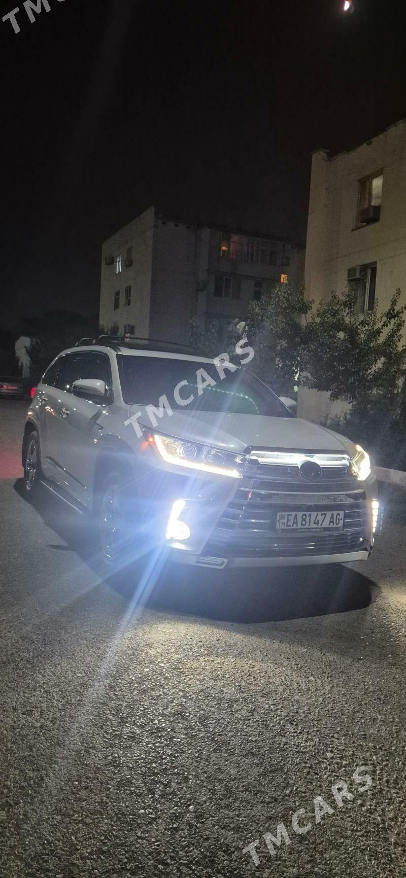 Toyota Highlander 2017 - 568 000 TMT - Ашхабад - img 6