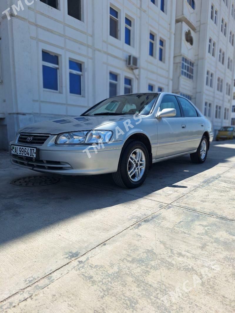 Toyota Camry 2001 - 160 000 TMT - Дашогуз - img 10