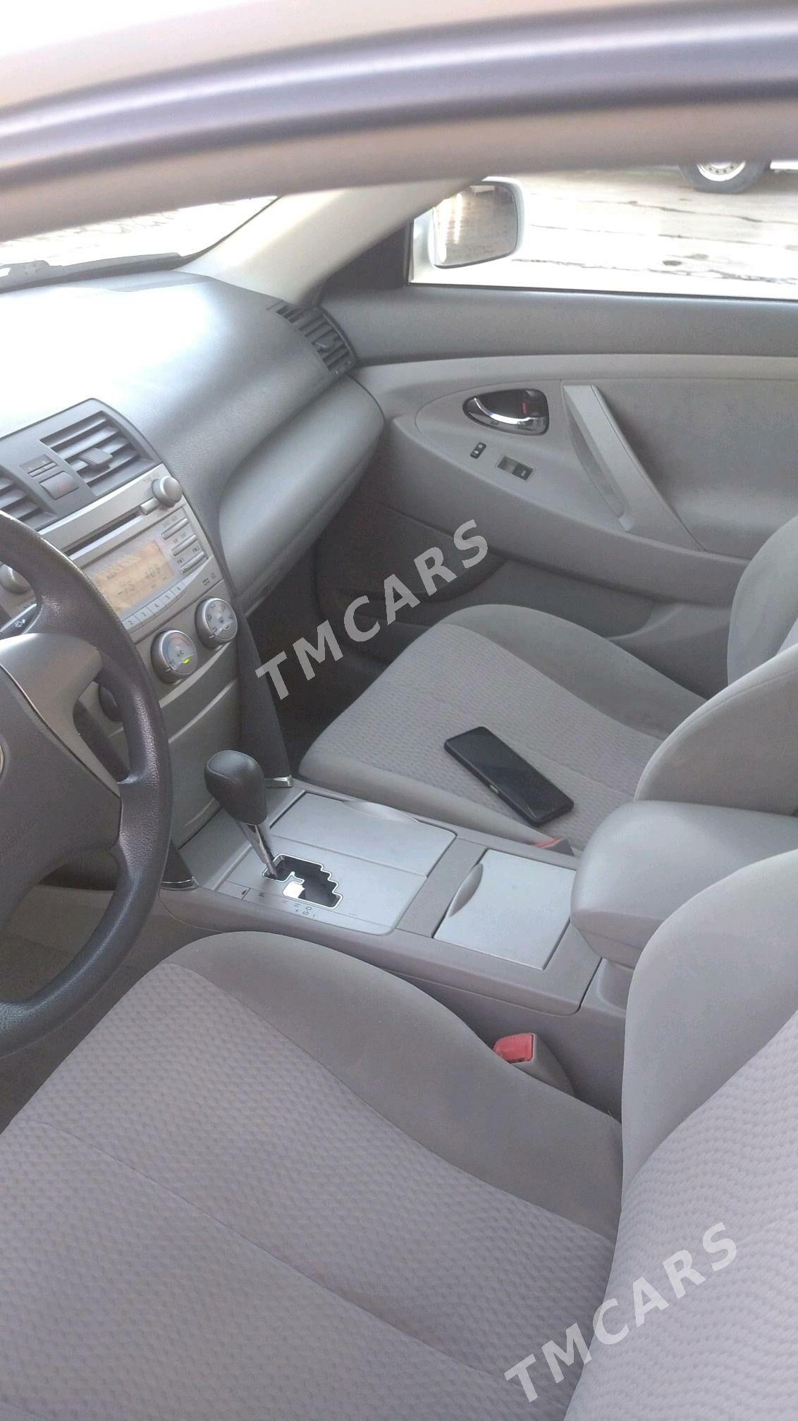 Toyota Camry 2010 - 220 000 TMT - Baýramaly - img 5