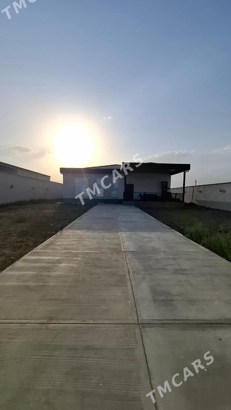 EKS BAZA  3 KOMNAT  140 M² - Ашхабад - img 4