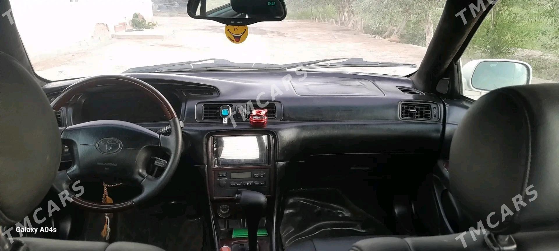 Toyota Camry 2001 - 155 000 TMT - Köneürgenç - img 4
