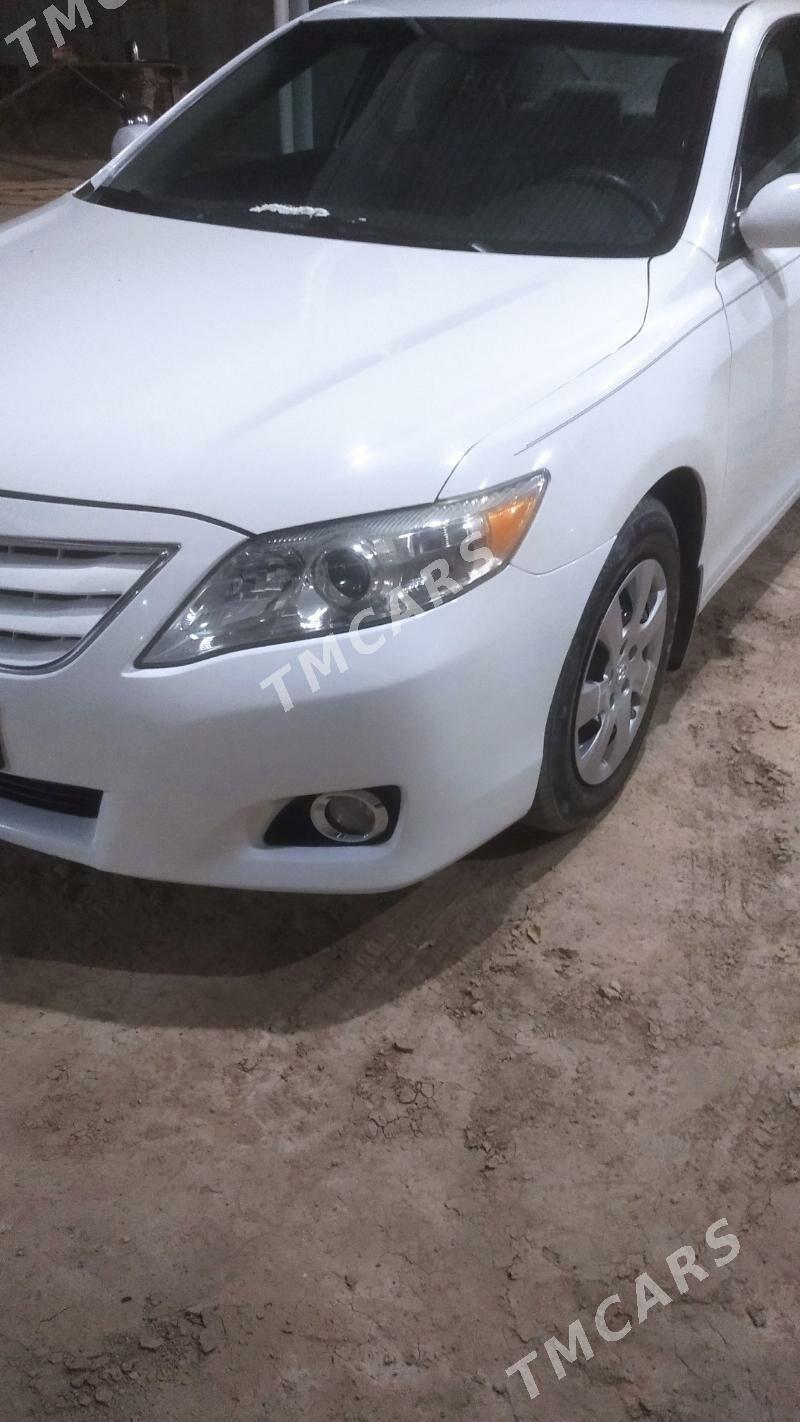 Toyota Camry 2010 - 210 000 TMT - Мары - img 5