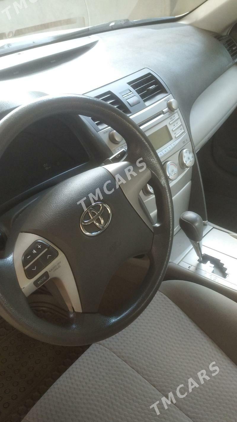 Toyota Camry 2010 - 210 000 TMT - Мары - img 3