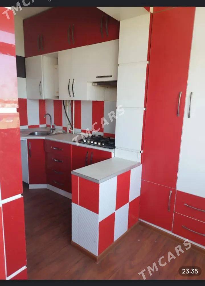 Продаю квартиру 3й микрорайон - Туркменабат - img 5