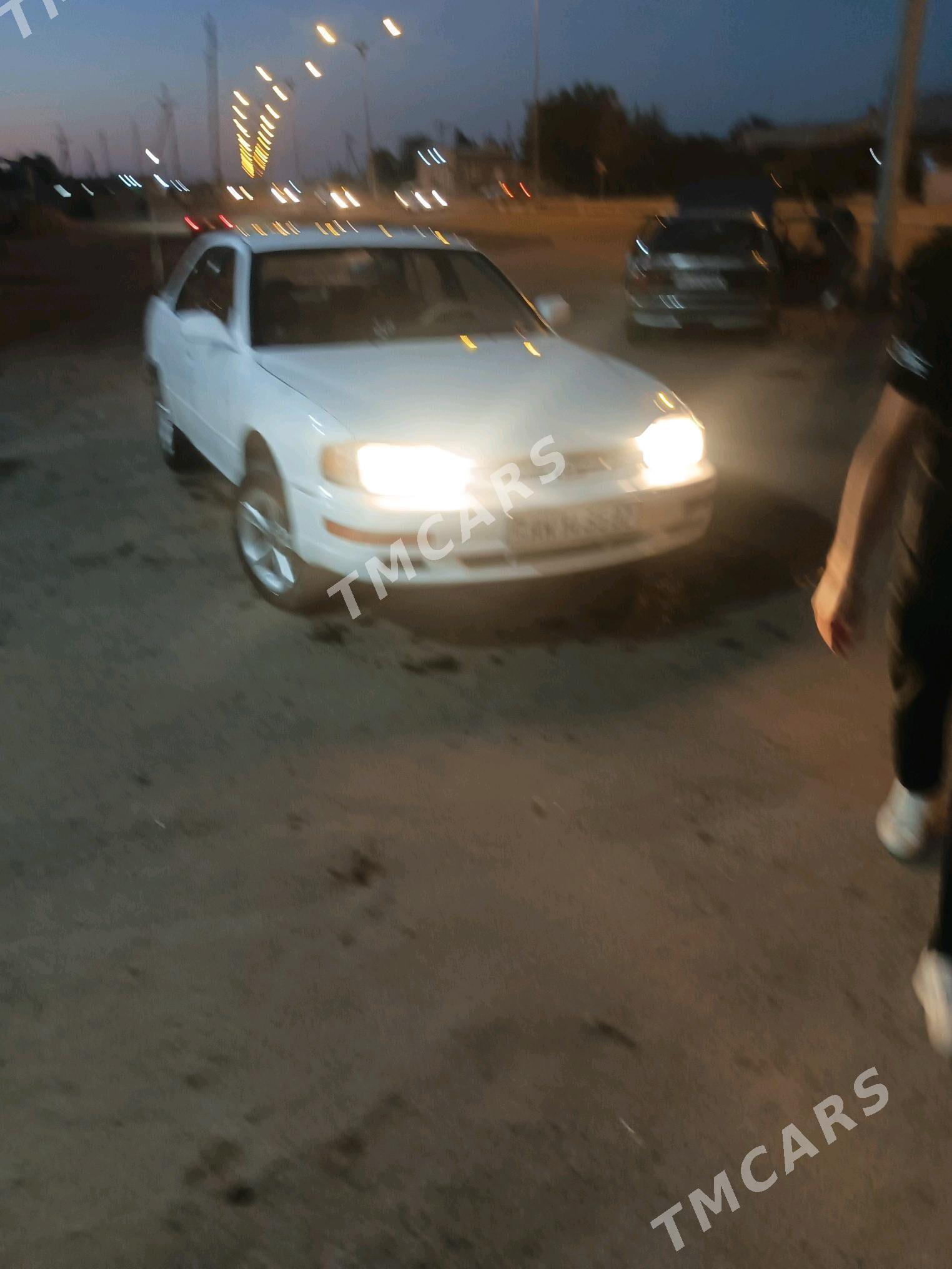 Toyota Camry 1994 - 70 000 TMT - Губадаг - img 3