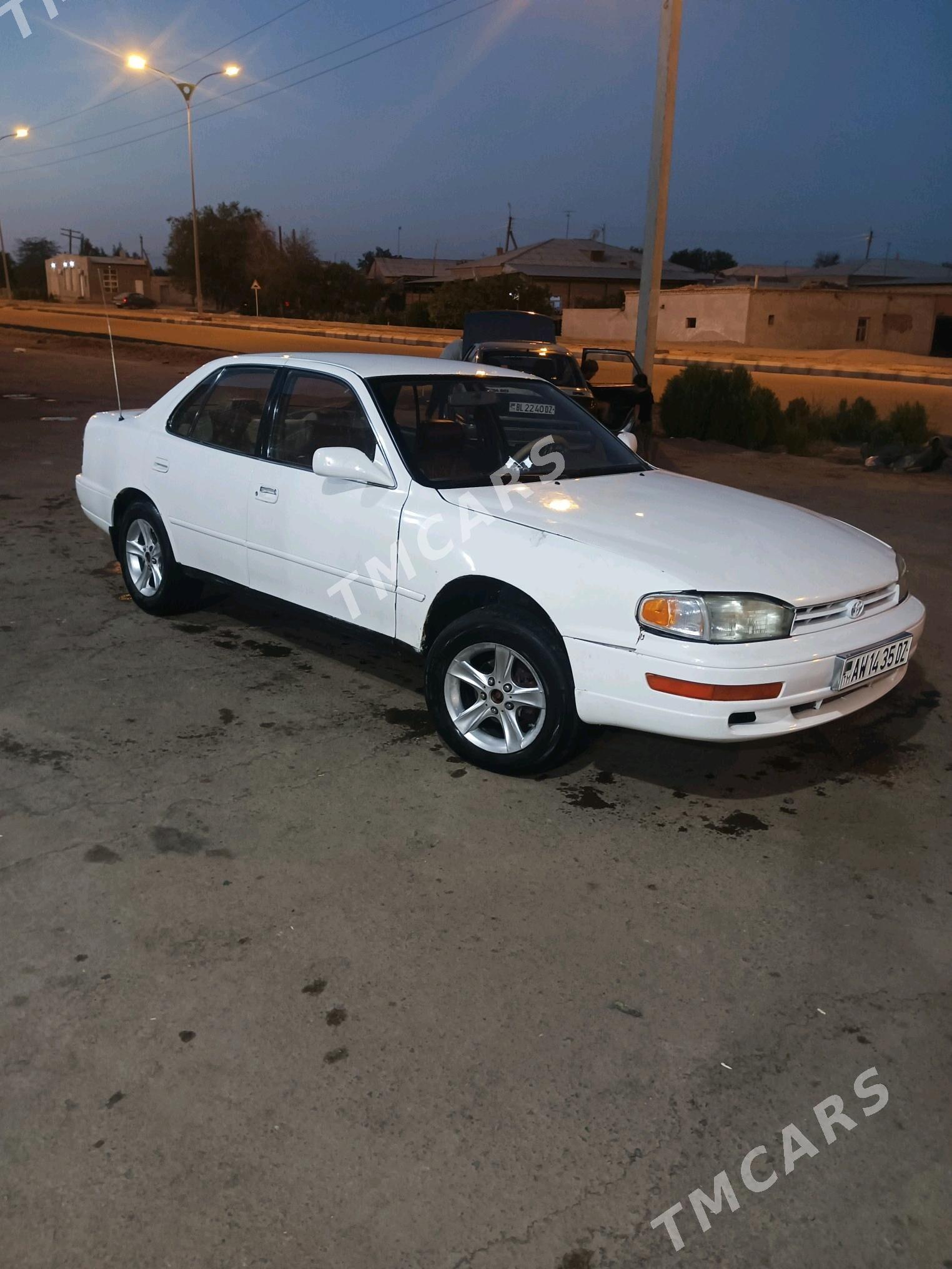 Toyota Camry 1994 - 70 000 TMT - Губадаг - img 5