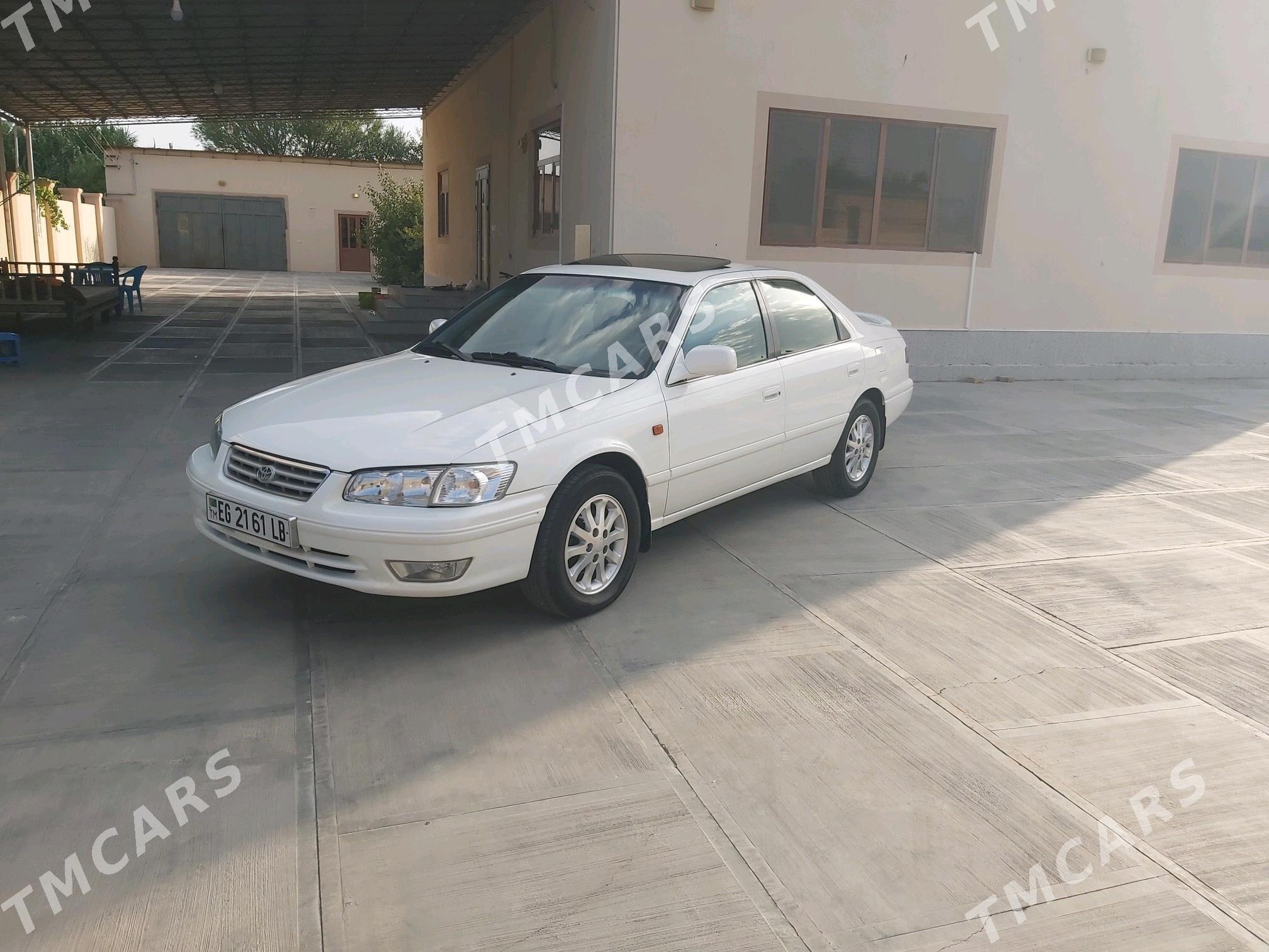 Toyota Camry 2001 - 164 000 TMT - Туркменабат - img 4
