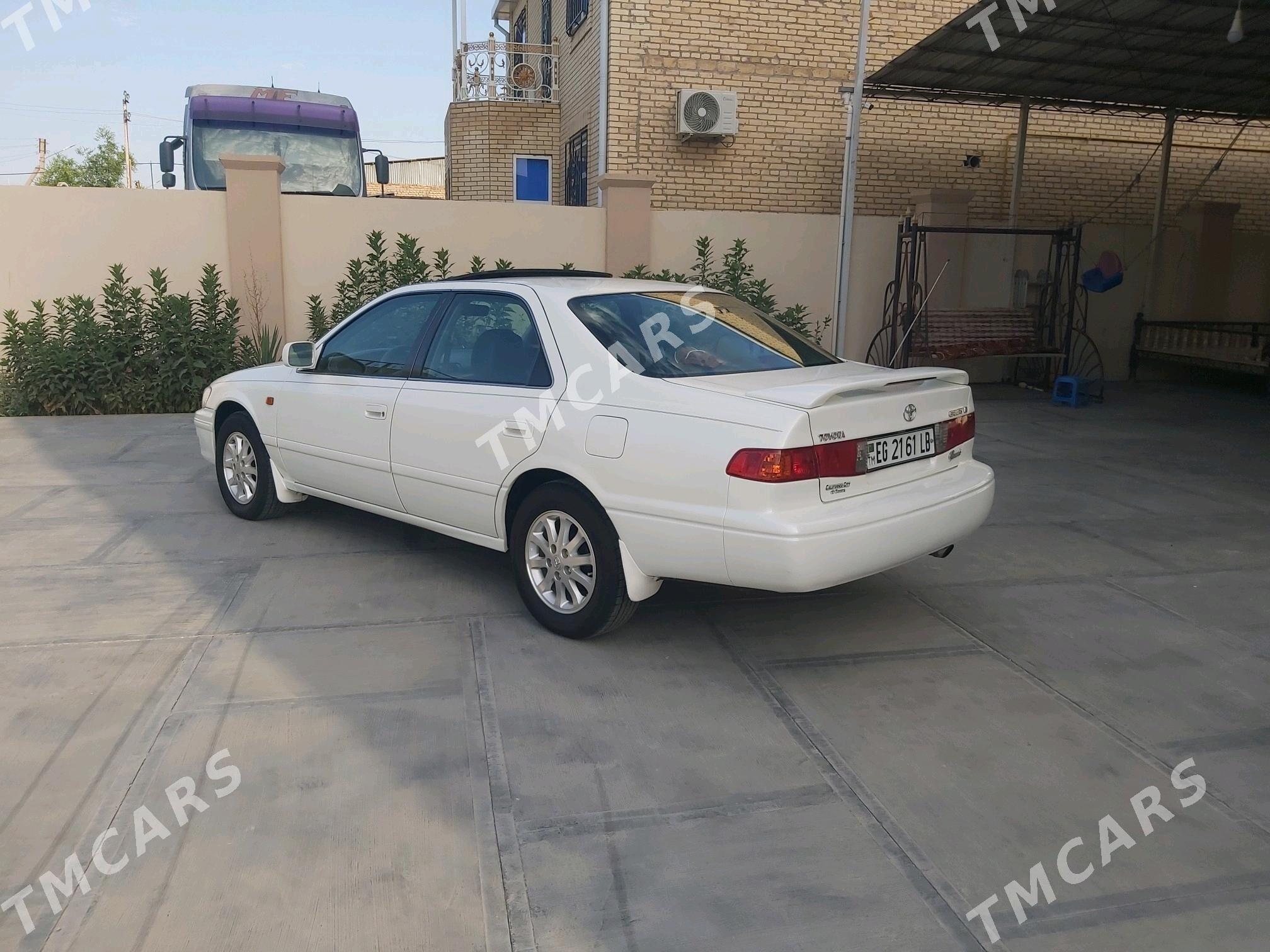 Toyota Camry 2001 - 164 000 TMT - Туркменабат - img 5
