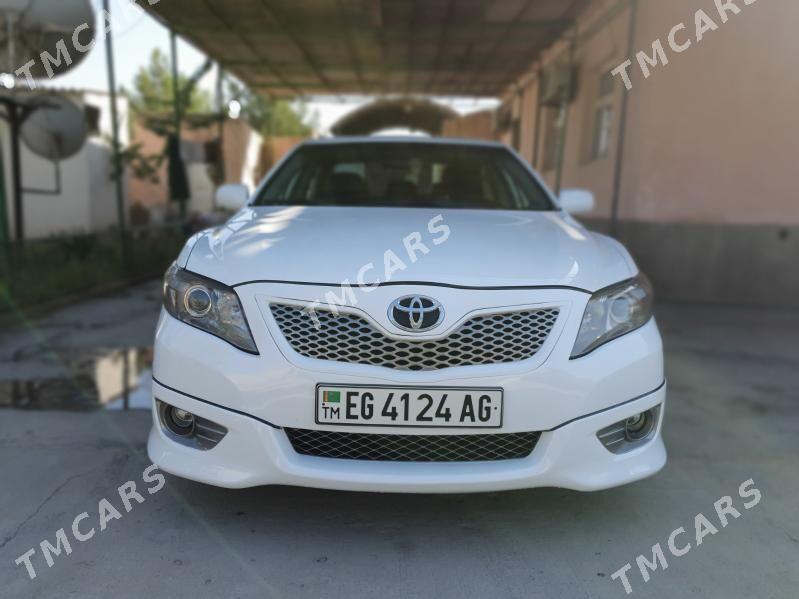 Toyota Camry 2010 - 225 000 TMT - Ялкым - img 2