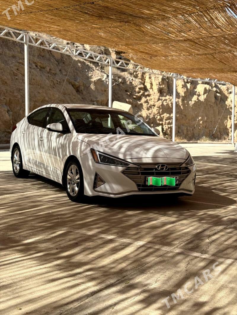 Hyundai Elantra 2019 - 218 000 TMT - Büzmeýin - img 5
