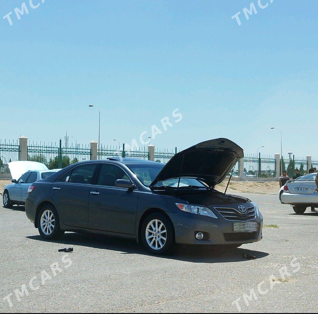 Toyota Camry 2011 - 240 000 TMT - Мары - img 4