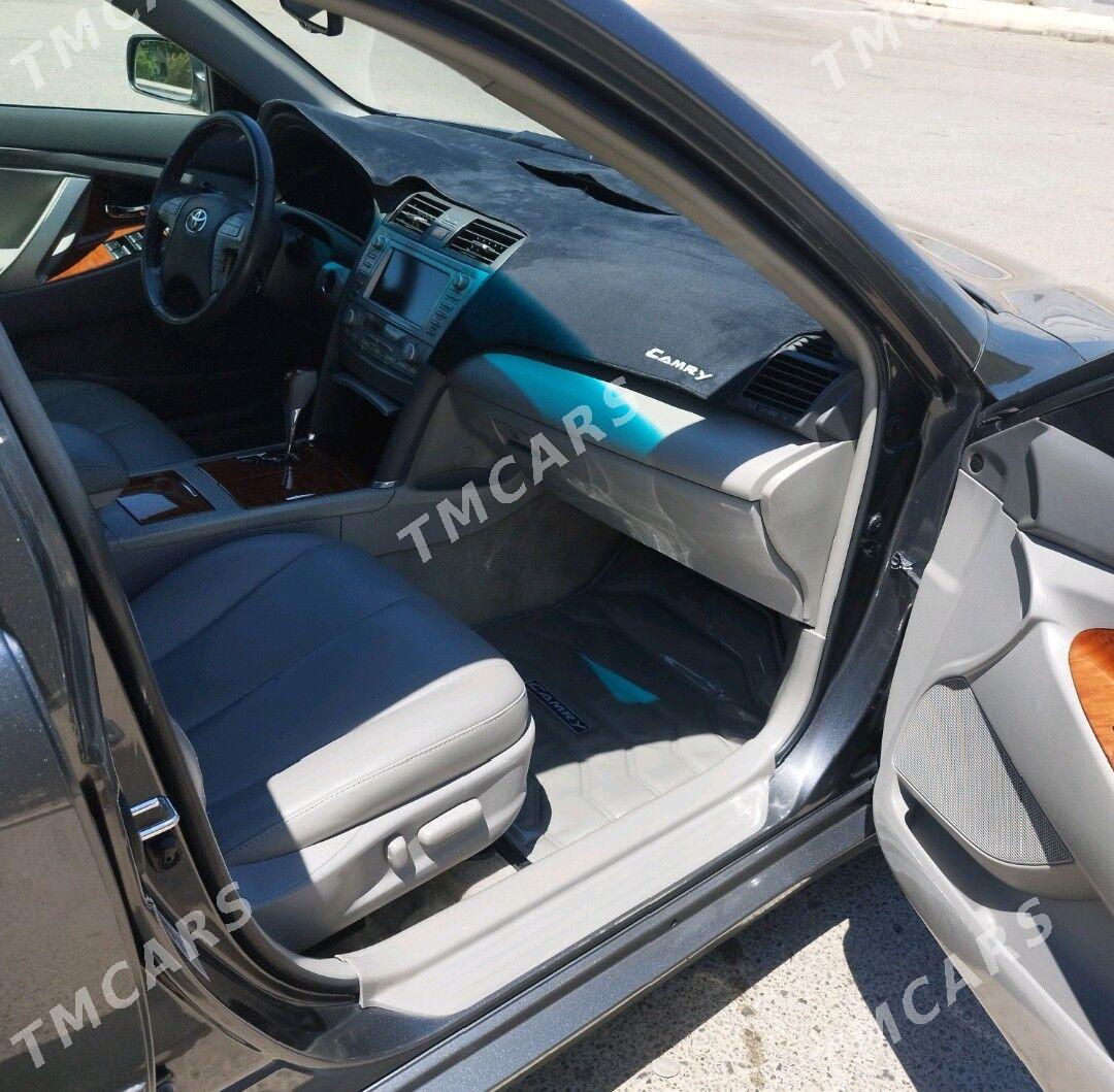 Toyota Camry 2011 - 240 000 TMT - Мары - img 5