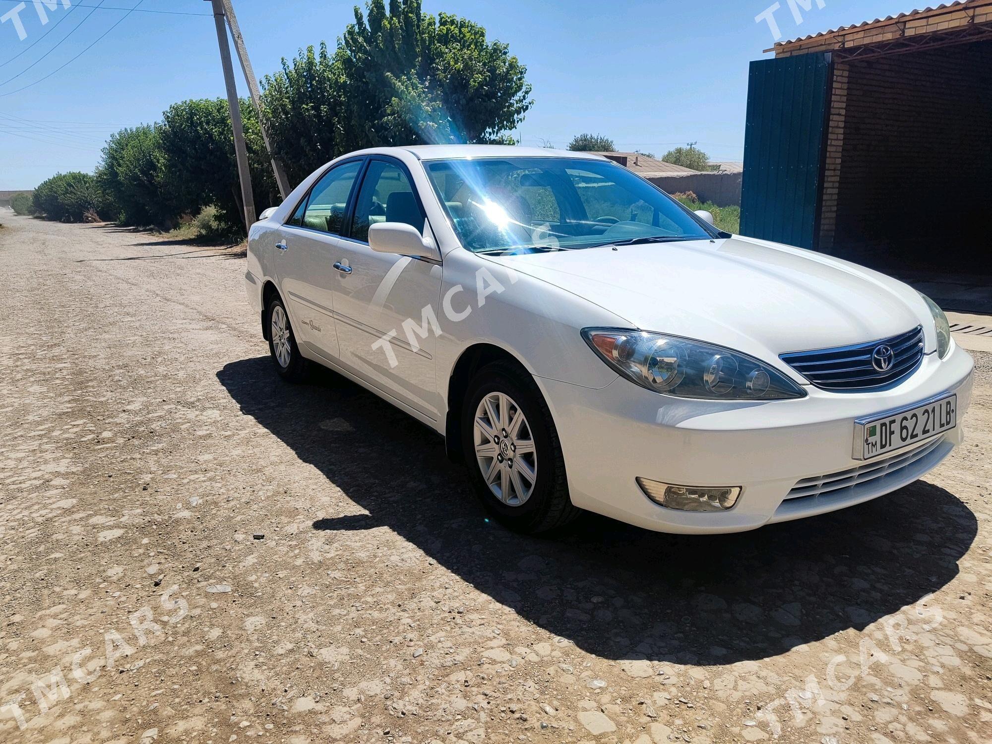 Toyota Camry 2005 - 170 000 TMT - Халач - img 3