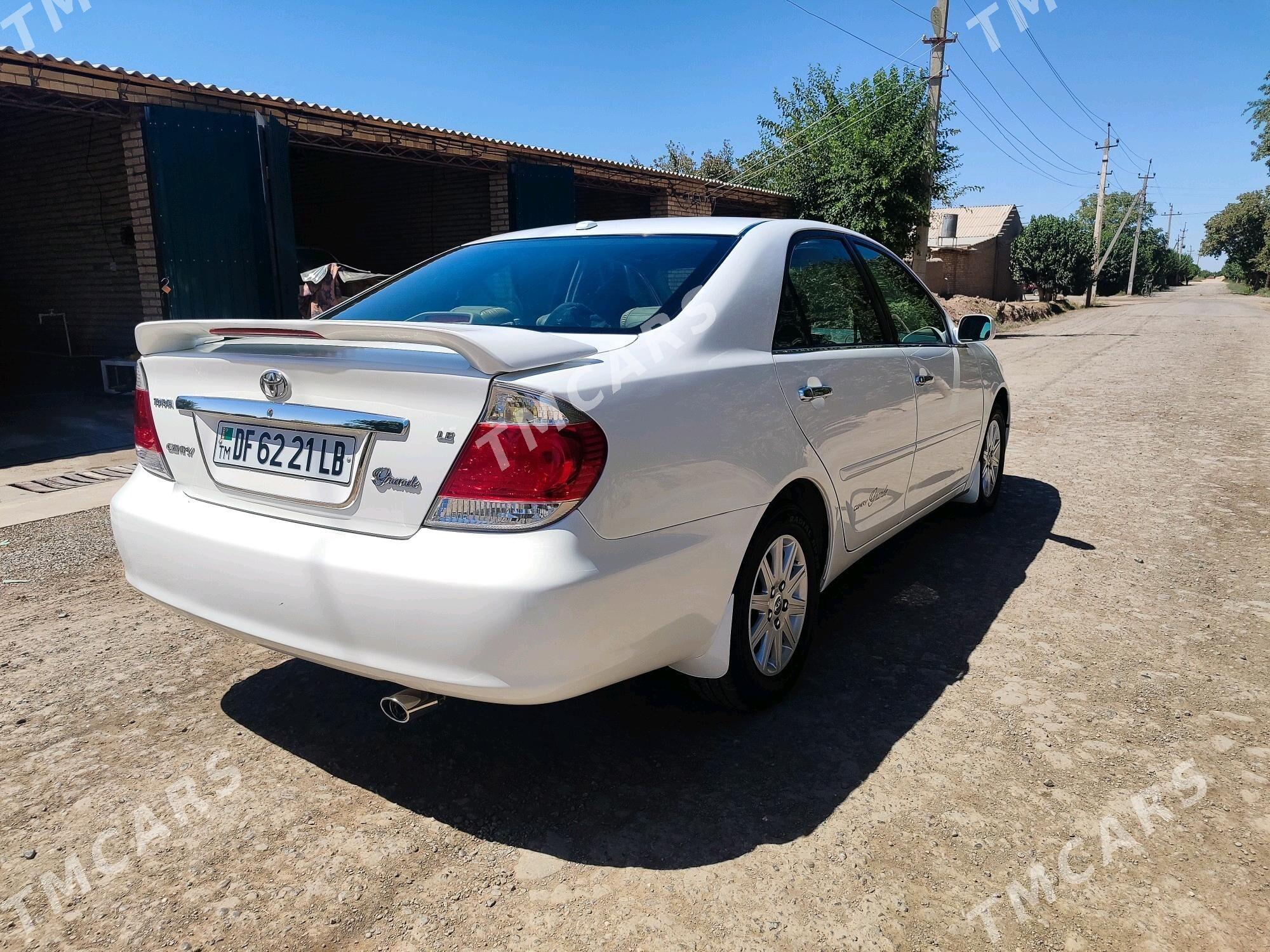 Toyota Camry 2005 - 170 000 TMT - Халач - img 2