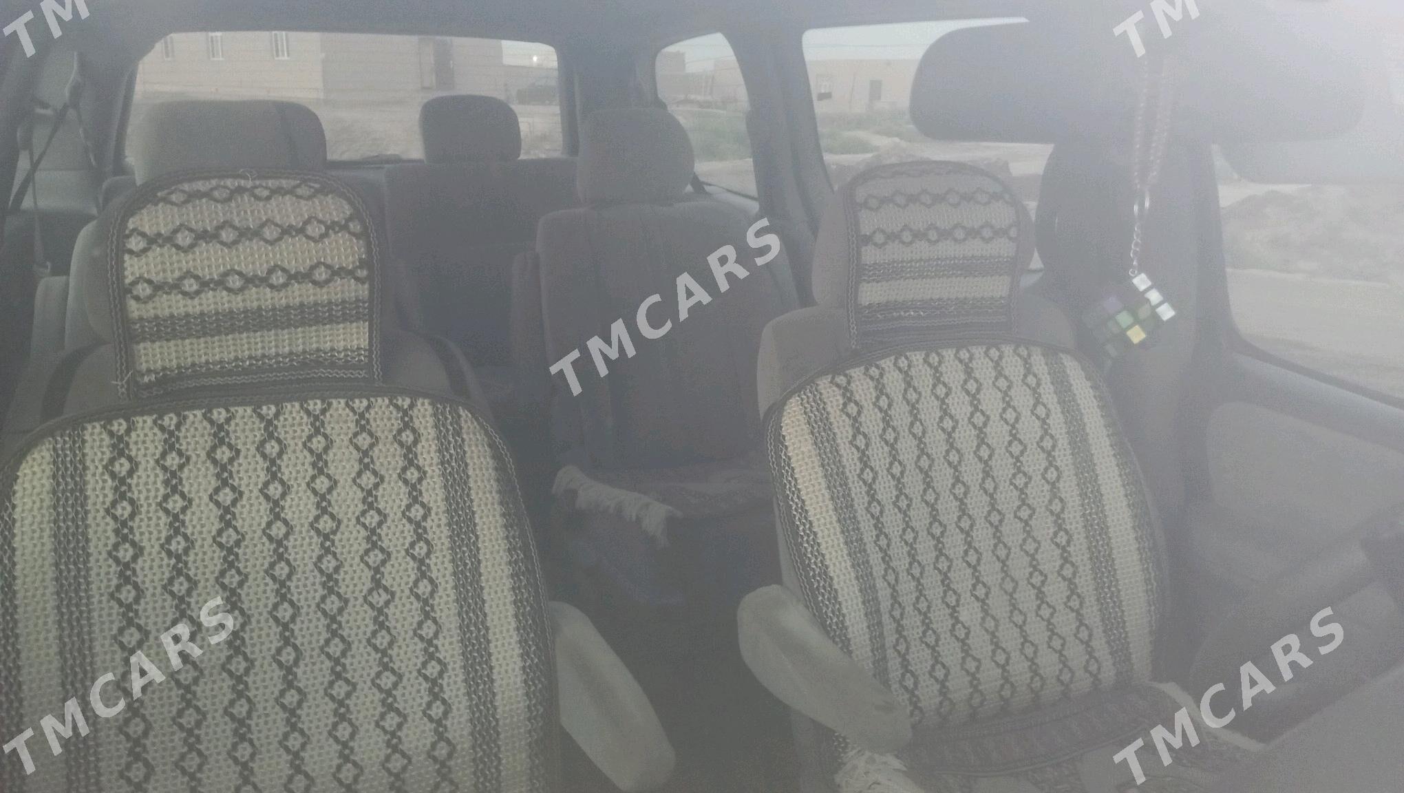 Toyota Sienna 2002 - 160 000 TMT - Гурбансолтан Едже - img 5