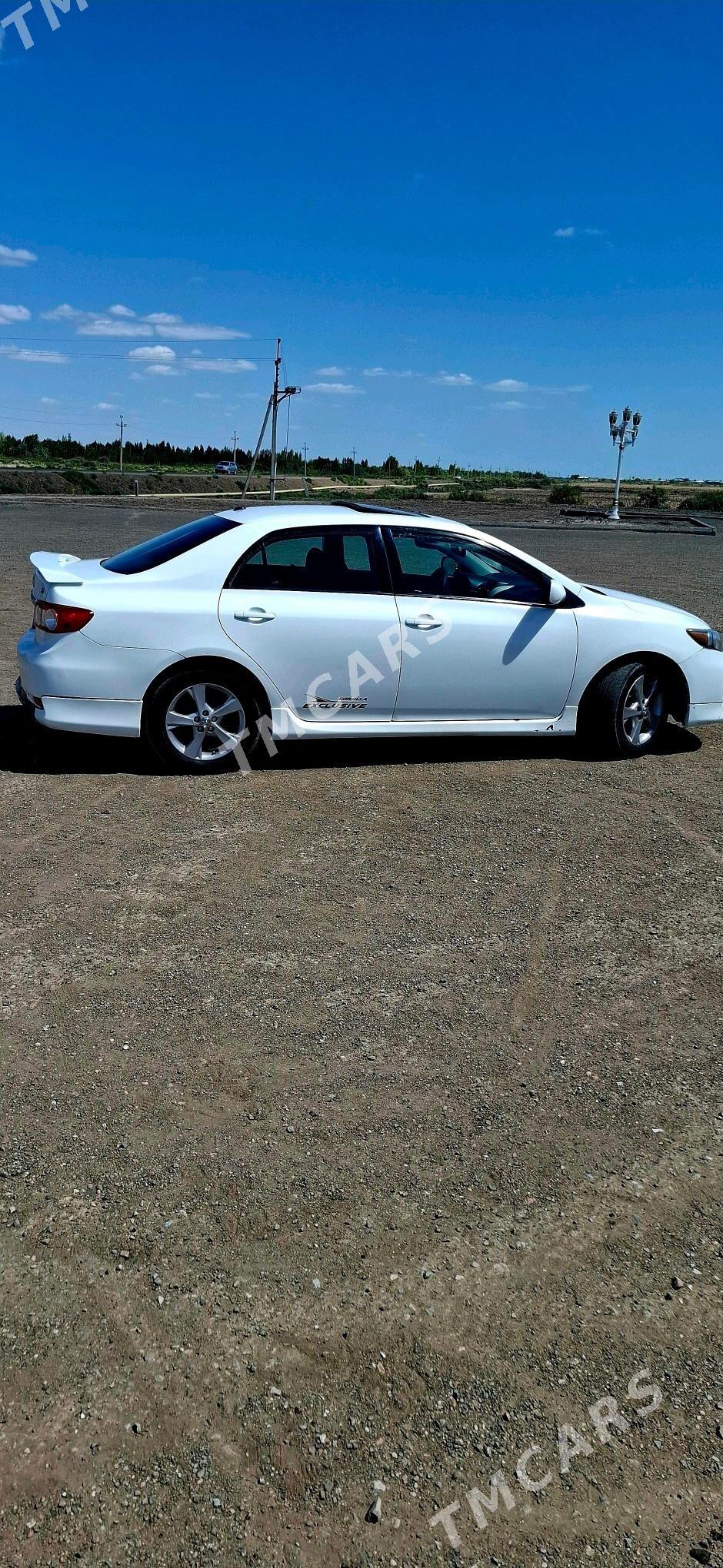 Toyota Corolla 2012 - 175 000 TMT - Gubadag - img 4