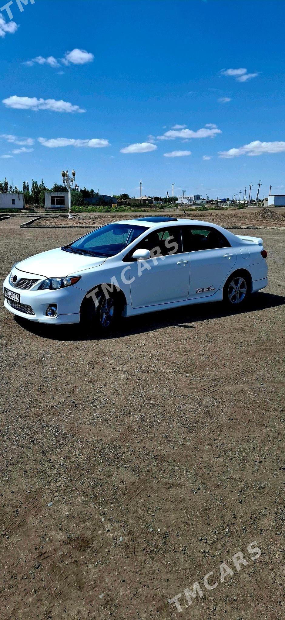 Toyota Corolla 2012 - 175 000 TMT - Gubadag - img 3